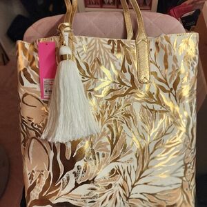 Lilly Pulitzer Gold and White Tote with Luxurious Pattern and Tassel